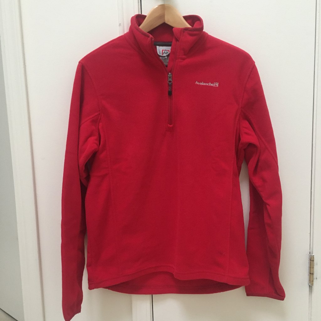 Avalanche Red Pullover